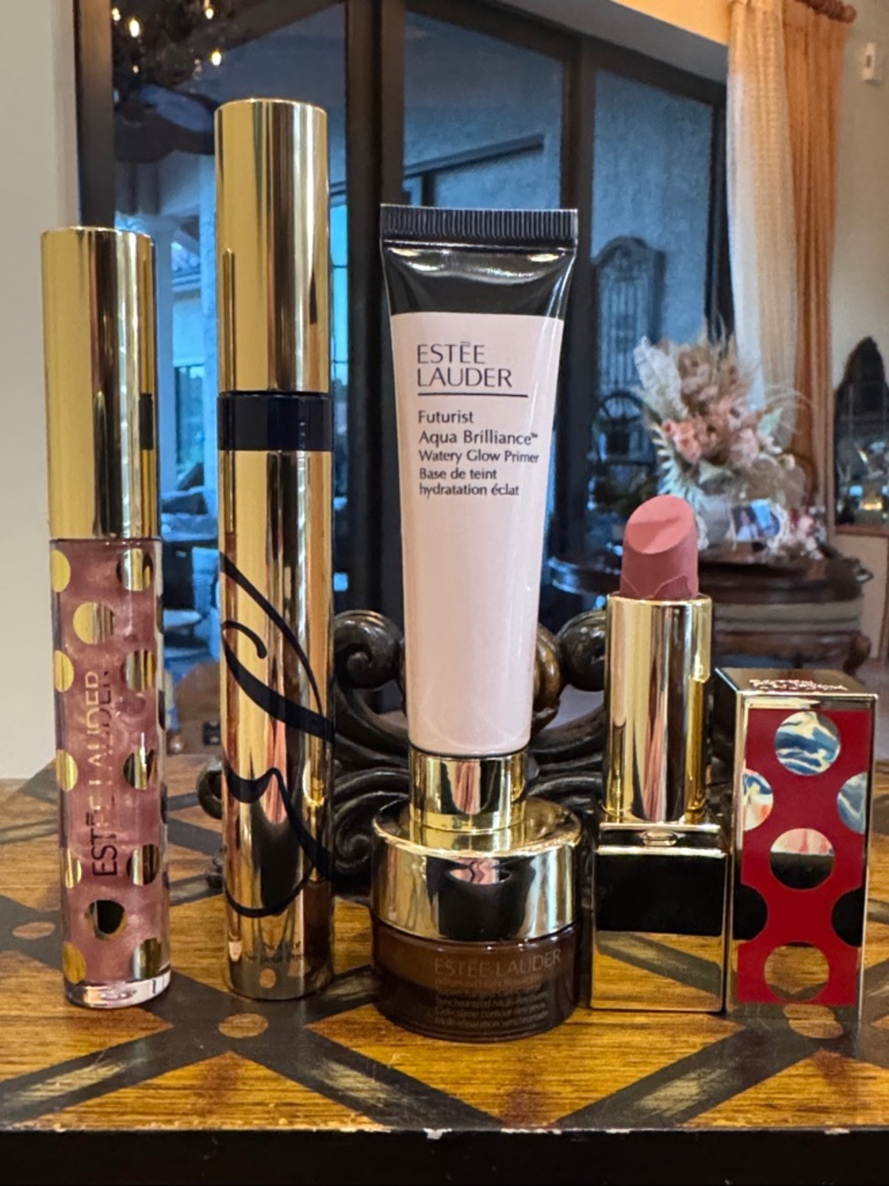 Estee Lauder 5 Piece Makeup & Skincare Set